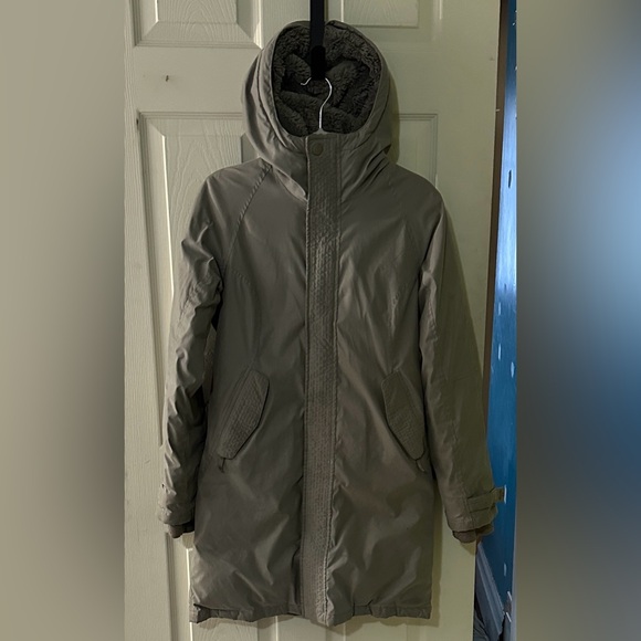 TNA Summit Jacket Small Excellent Condition - Picture 2 of 7